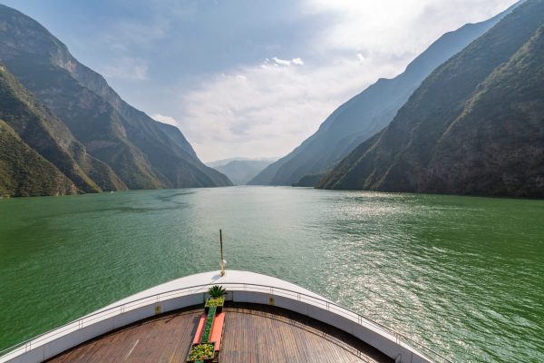 View,Onboard,Cruise,Ship,Of,The,Three,Gorges,On,The